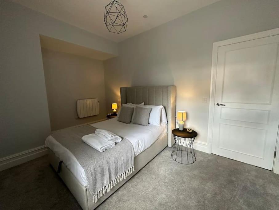 Superior Stay, Sophia Gardens, City Centre And Stadium Sleeps 4 Кардифф Экстерьер фото